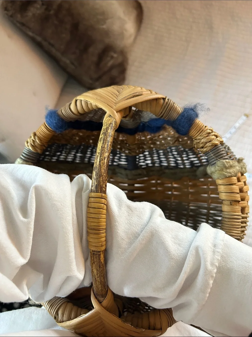 Vtg handmade rare wicker small weaved basket home decor cottage country